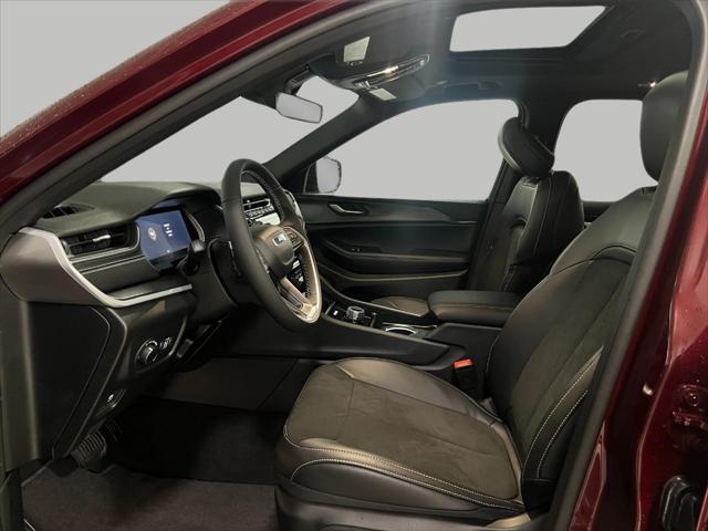 new 2025 Jeep Grand Cherokee car, priced at $44,003