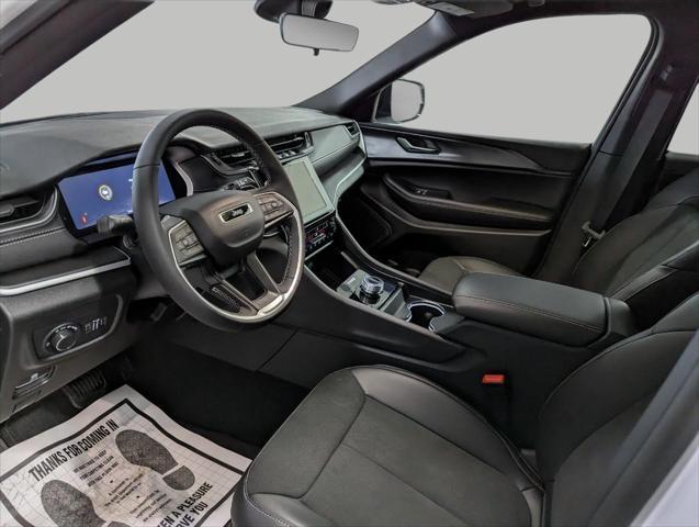 new 2025 Jeep Grand Cherokee car, priced at $43,473