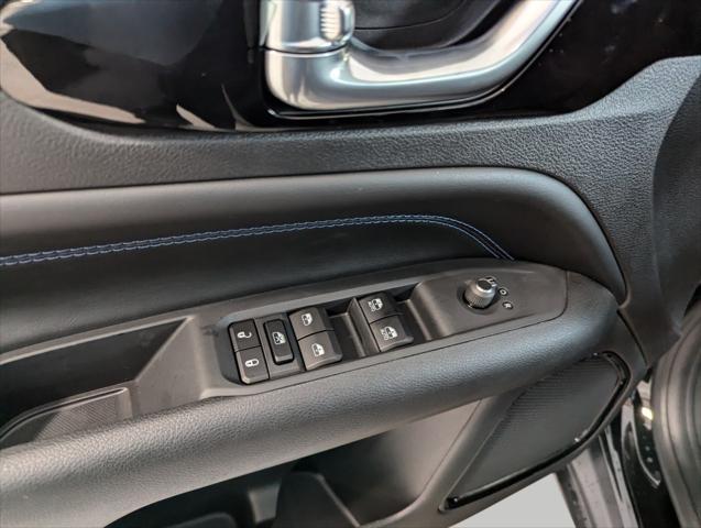 new 2025 Jeep Compass car, priced at $37,505