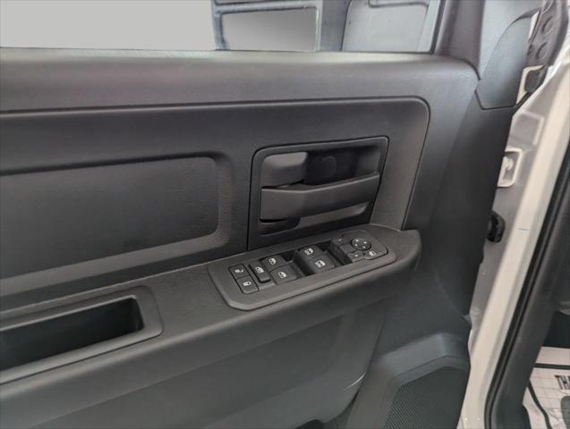 new 2025 Ram 2500 car, priced at $53,571