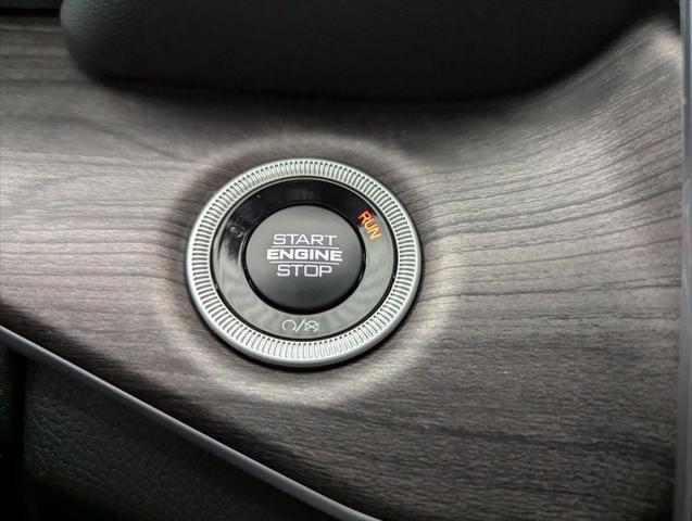 new 2025 Jeep Grand Cherokee car, priced at $50,773