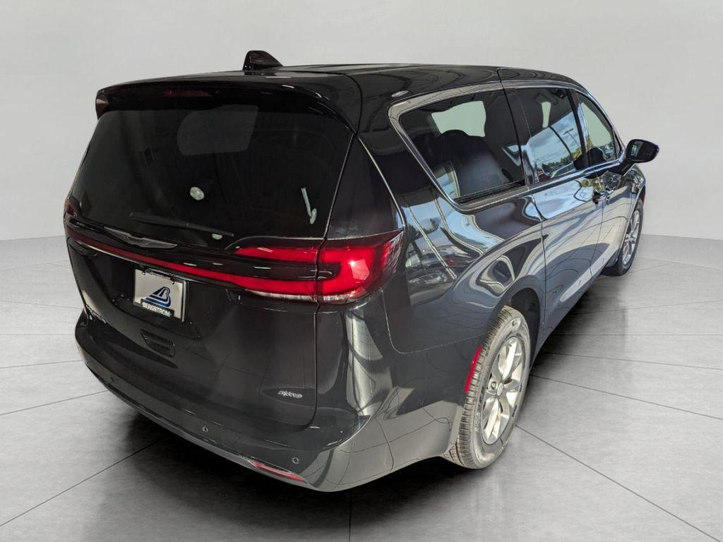 new 2026 Chrysler Pacifica car, priced at $46,154