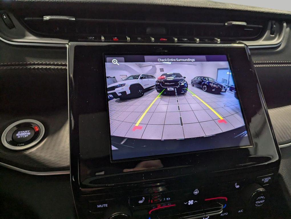 new 2025 Jeep Grand Cherokee car, priced at $43,701