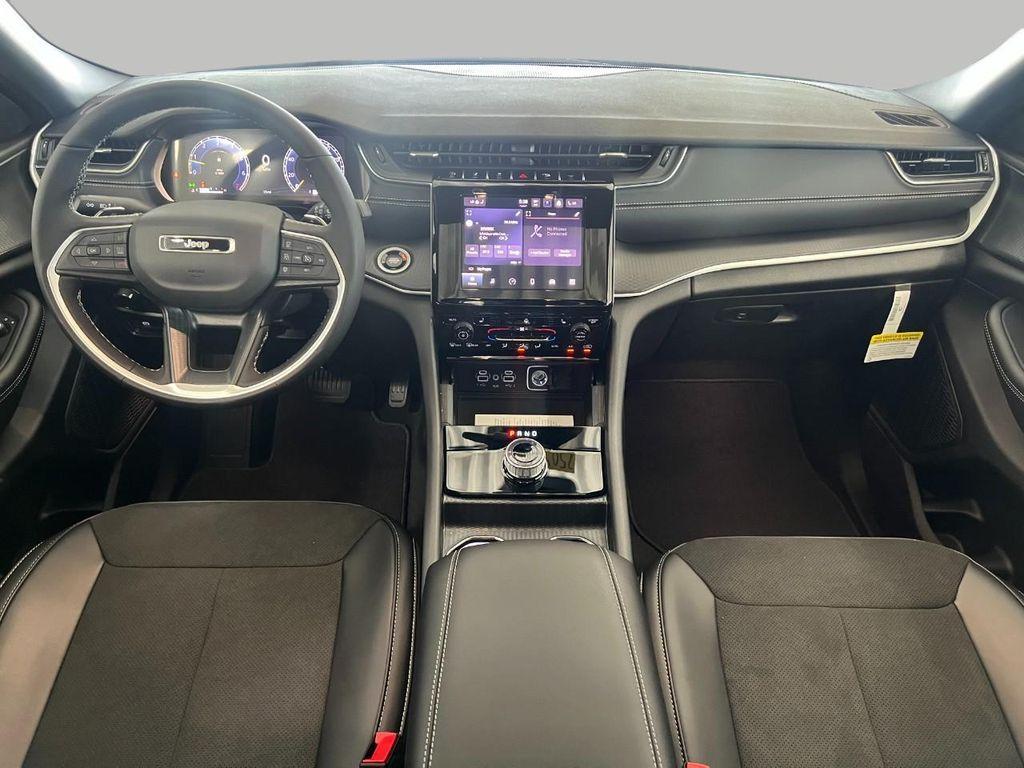 new 2025 Jeep Grand Cherokee L car, priced at $43,435