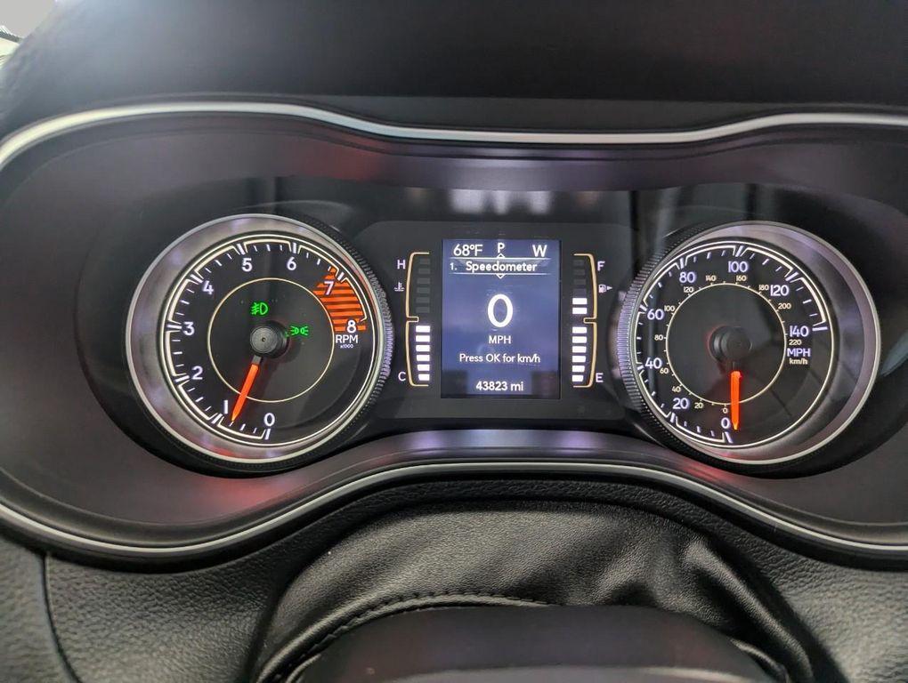 used 2020 Jeep Cherokee car, priced at $20,788
