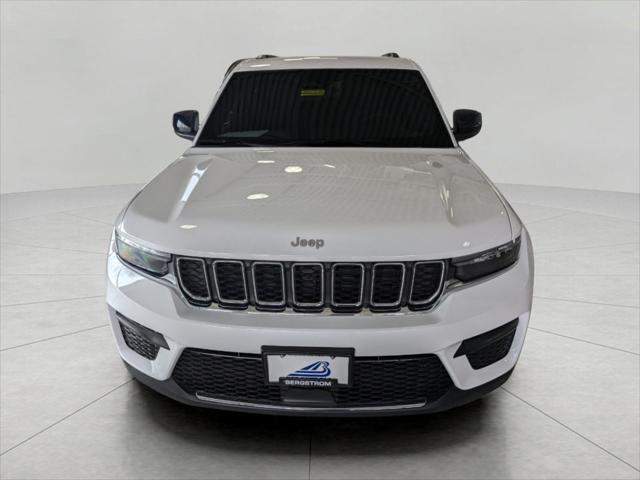 new 2025 Jeep Grand Cherokee car, priced at $39,262