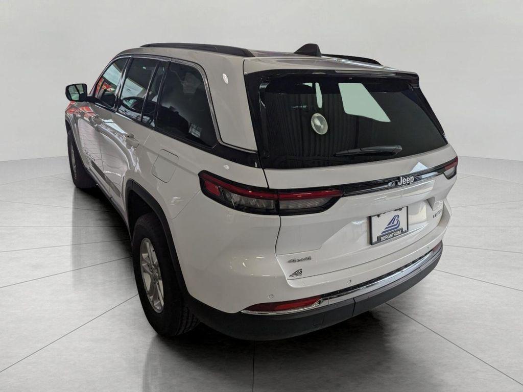new 2025 Jeep Grand Cherokee car, priced at $38,015