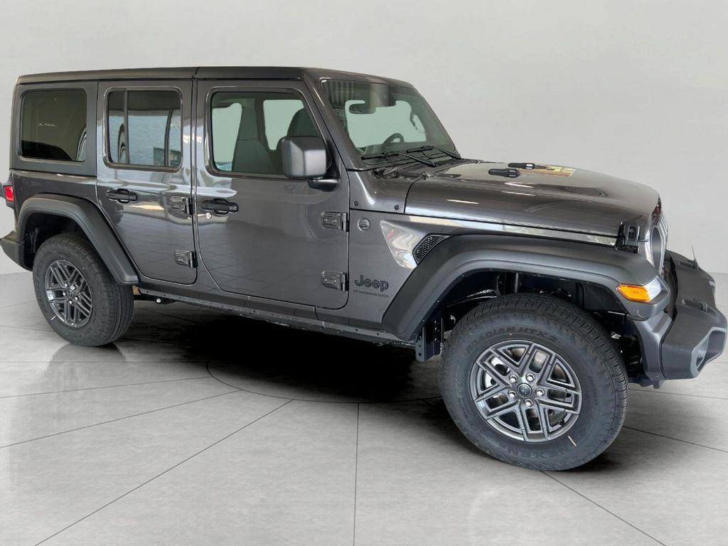 new 2025 Jeep Wrangler car, priced at $46,005