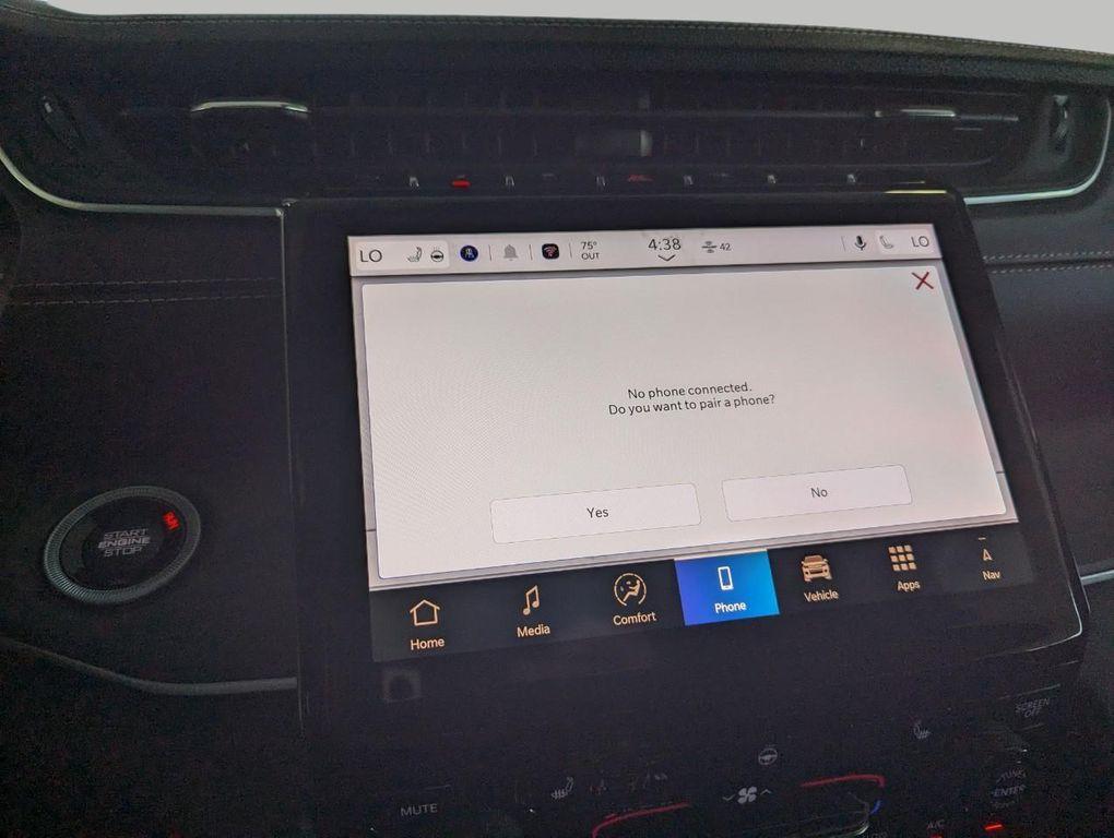 new 2025 Jeep Grand Cherokee car, priced at $48,221