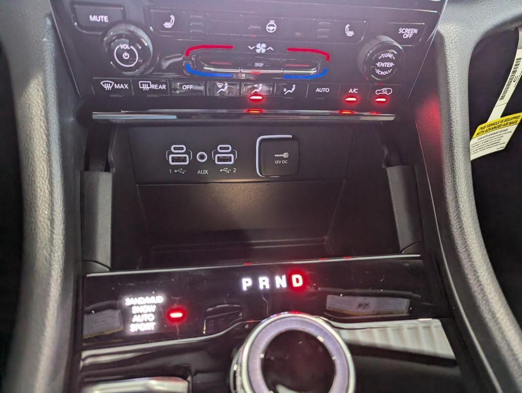 new 2025 Jeep Grand Cherokee car, priced at $48,221