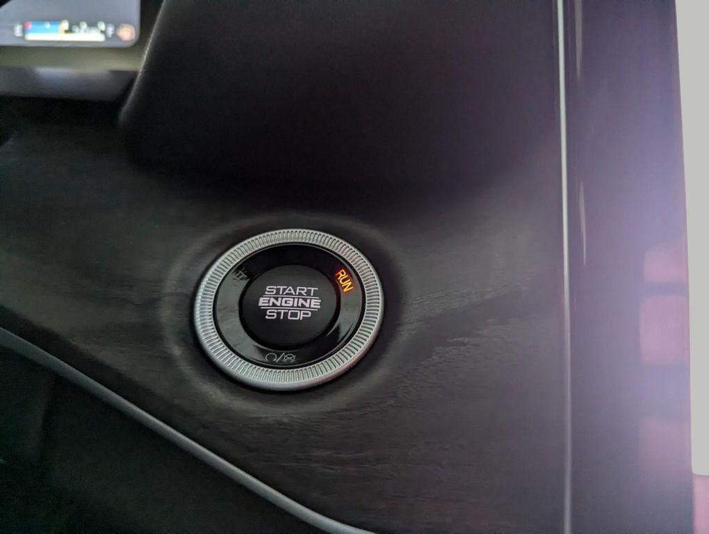 new 2025 Jeep Grand Cherokee car, priced at $48,221