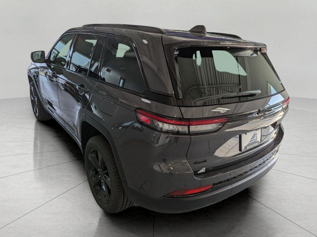 new 2025 Jeep Grand Cherokee car, priced at $48,103