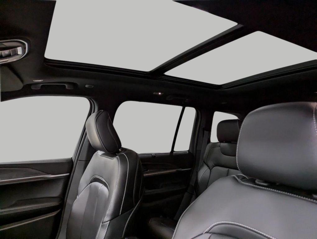 new 2025 Jeep Grand Cherokee car, priced at $46,035