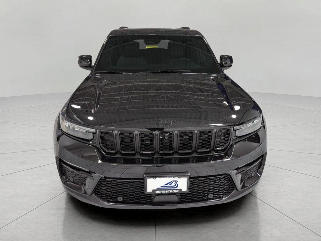 new 2025 Jeep Grand Cherokee car, priced at $46,035