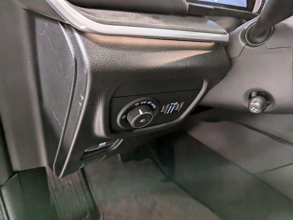 new 2025 Jeep Grand Cherokee car, priced at $46,035