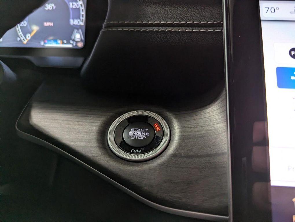 new 2025 Jeep Grand Cherokee car, priced at $46,035