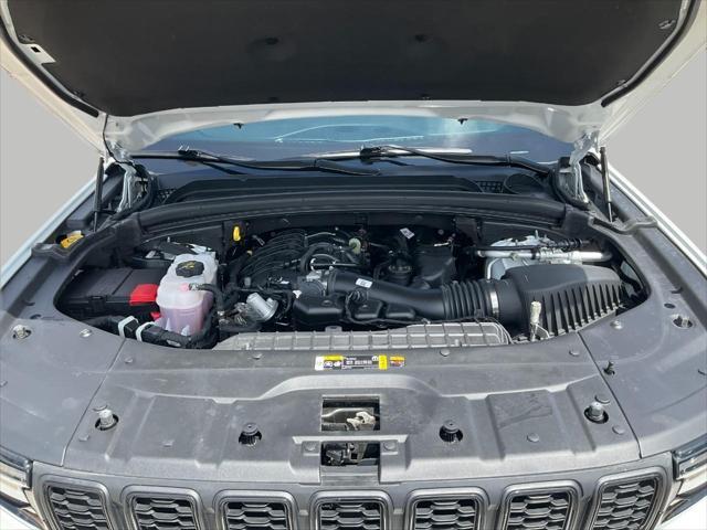 used 2023 Jeep Grand Cherokee L car, priced at $34,470