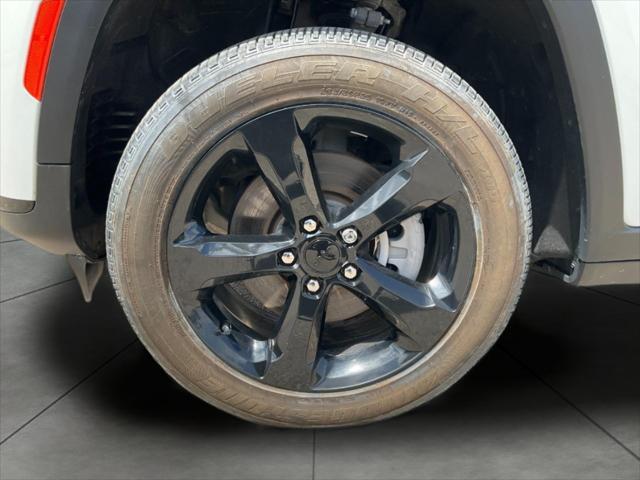 used 2023 Jeep Grand Cherokee L car, priced at $34,470