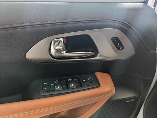 used 2025 Chrysler Pacifica car, priced at $52,553