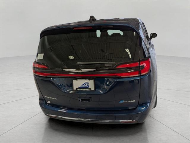 new 2025 Chrysler Pacifica Hybrid car, priced at $51,601