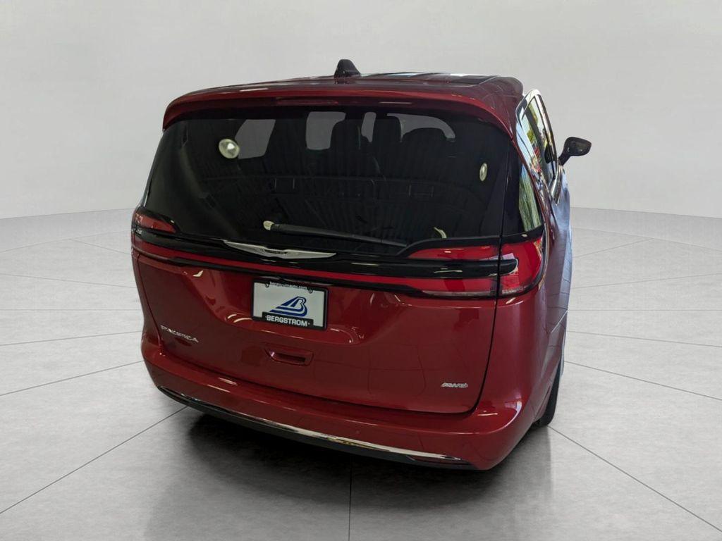 new 2026 Chrysler Pacifica car, priced at $46,604