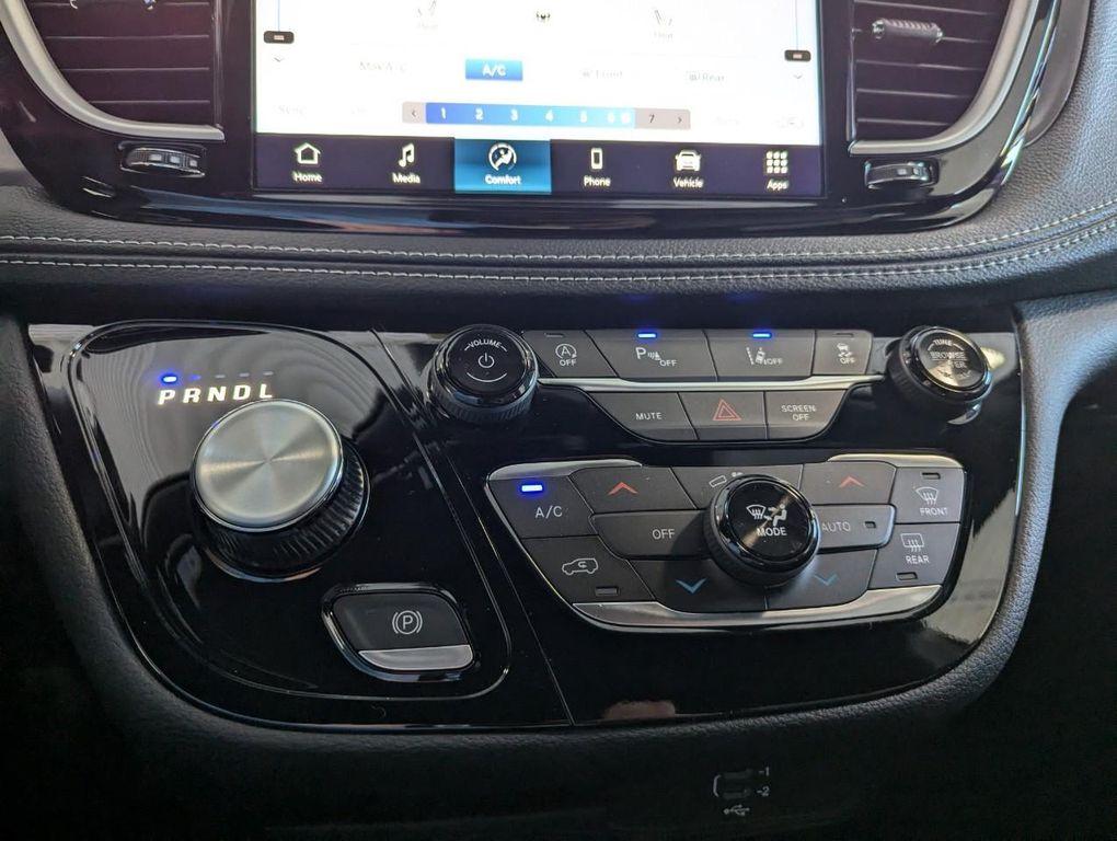 new 2026 Chrysler Pacifica car, priced at $46,604