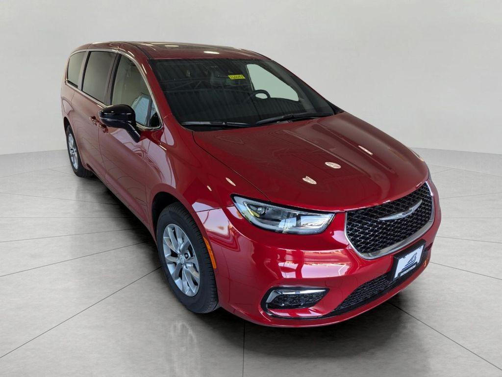 new 2026 Chrysler Pacifica car, priced at $46,604