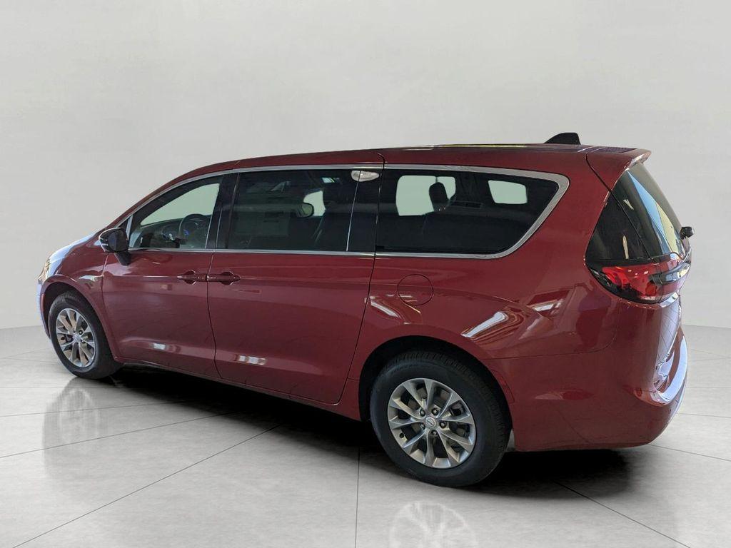 new 2026 Chrysler Pacifica car, priced at $46,604
