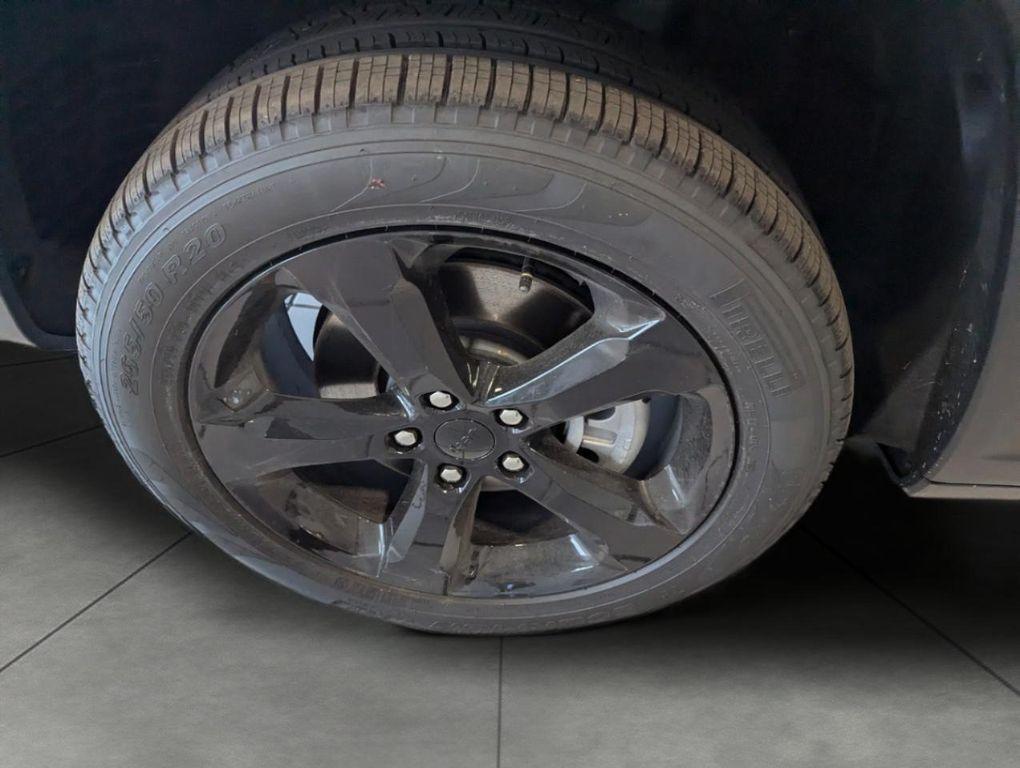 new 2025 Jeep Grand Cherokee L car, priced at $49,901