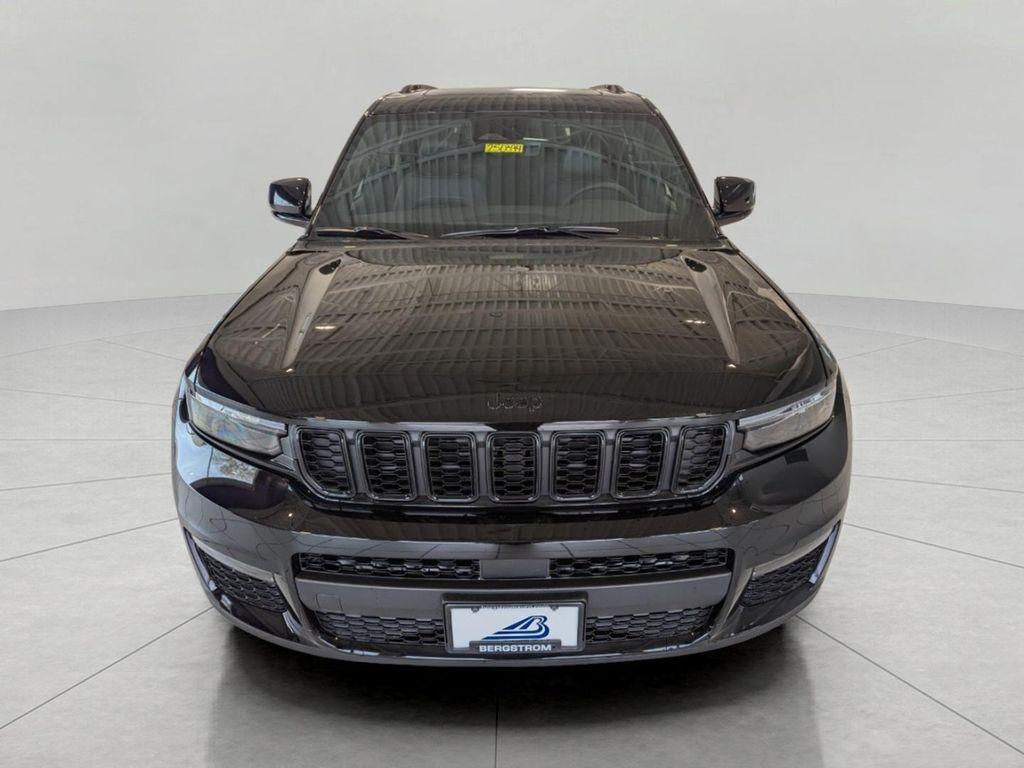 new 2025 Jeep Grand Cherokee L car, priced at $49,901