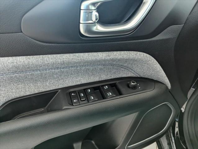 new 2025 Jeep Compass car, priced at $29,490