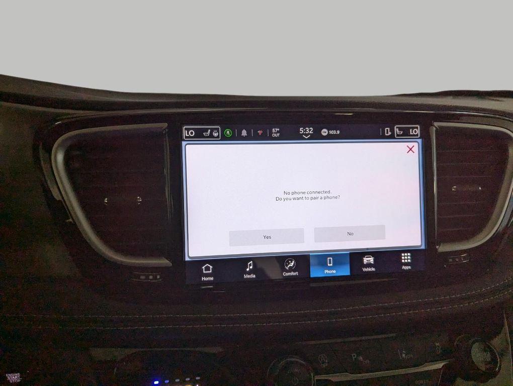 new 2025 Chrysler Pacifica car, priced at $39,895