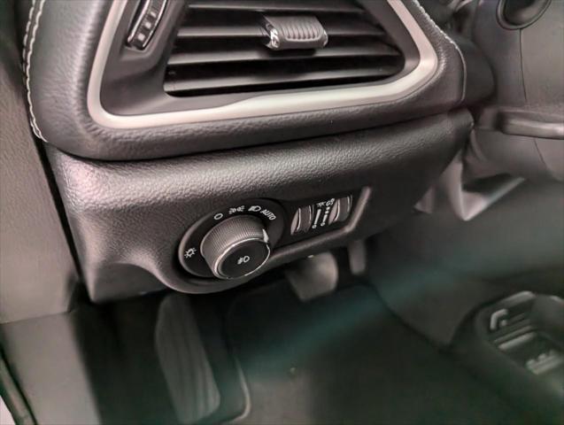 new 2025 Chrysler Pacifica car, priced at $49,035