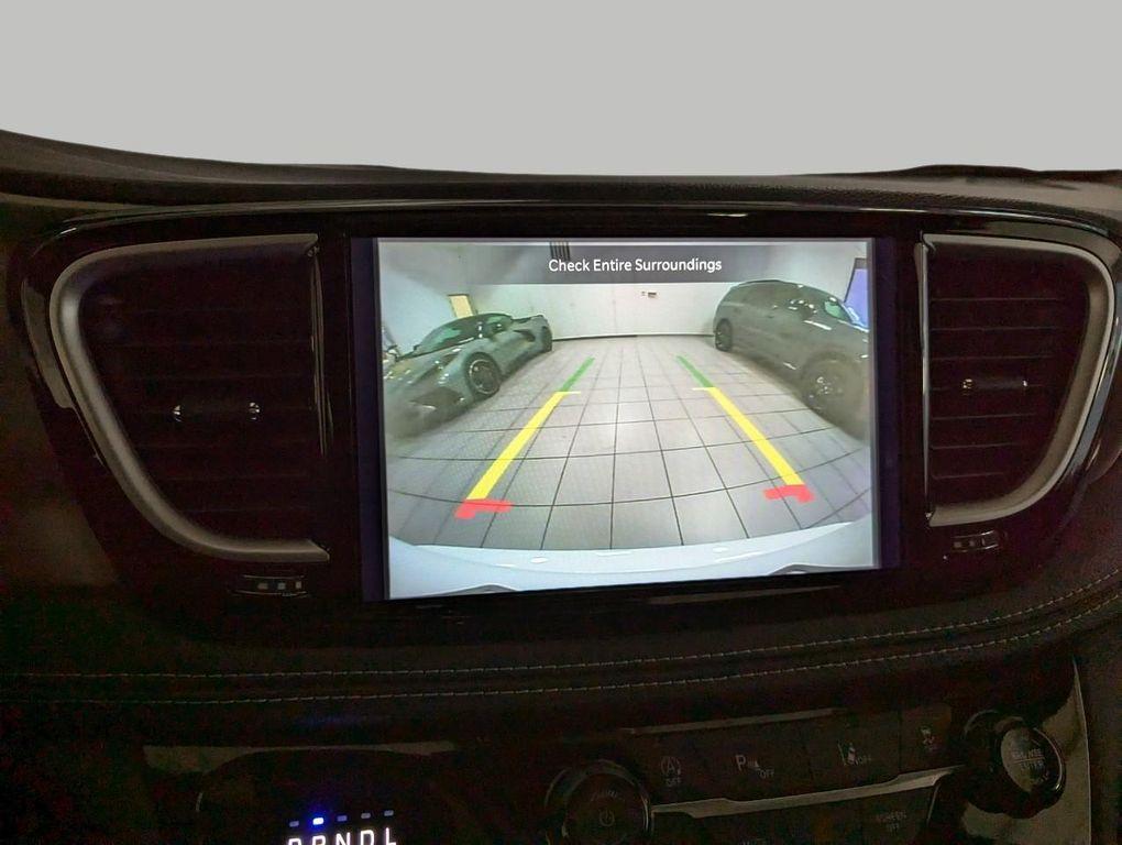 new 2025 Chrysler Pacifica car, priced at $39,895