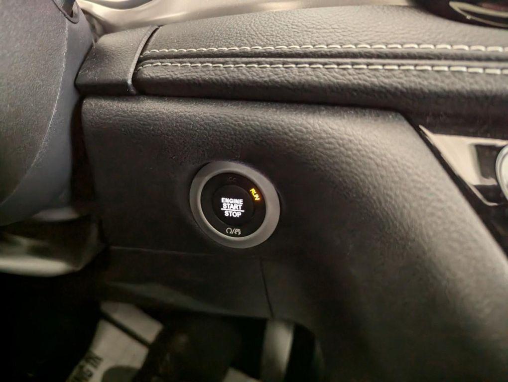 new 2025 Chrysler Pacifica car, priced at $39,895