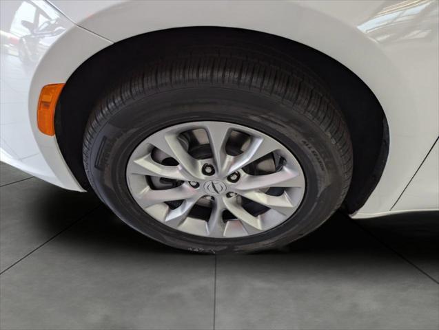 new 2025 Chrysler Pacifica car, priced at $49,035