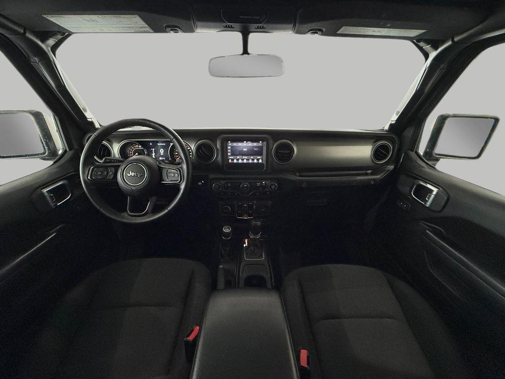 used 2021 Jeep Wrangler Unlimited car, priced at $25,392