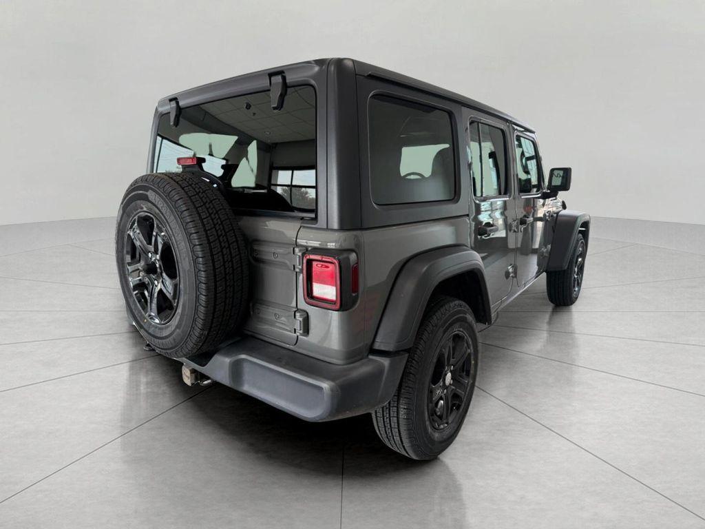 used 2021 Jeep Wrangler Unlimited car, priced at $25,392