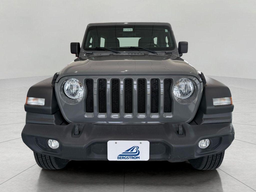 used 2021 Jeep Wrangler Unlimited car, priced at $25,392