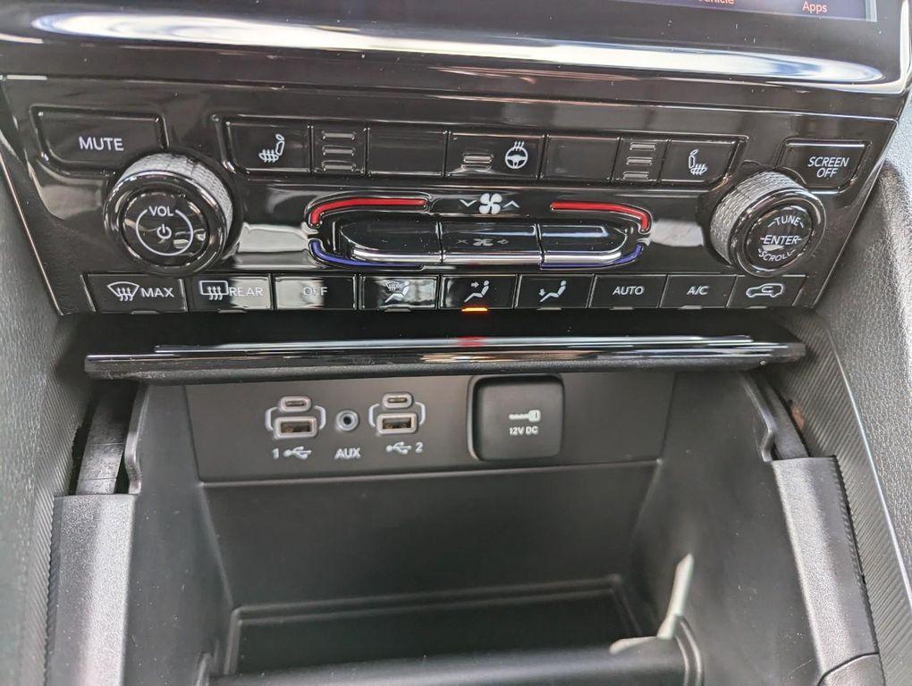 new 2025 Jeep Grand Cherokee car, priced at $48,221