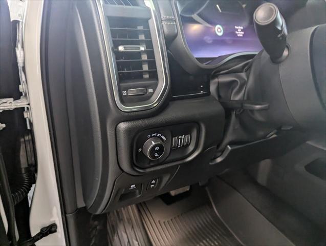 new 2025 Ram 1500 car, priced at $62,171