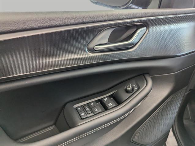new 2025 Jeep Grand Cherokee car, priced at $38,821