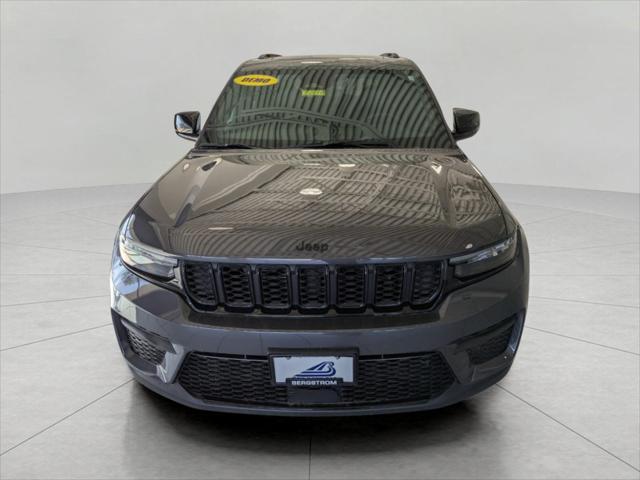 new 2025 Jeep Grand Cherokee car, priced at $38,821