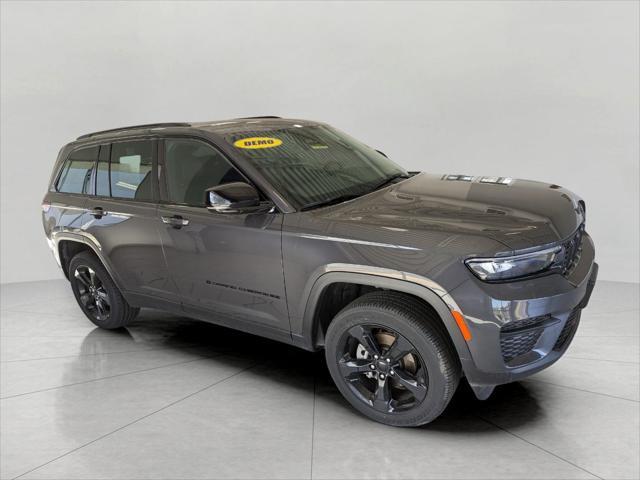 new 2025 Jeep Grand Cherokee car, priced at $38,821