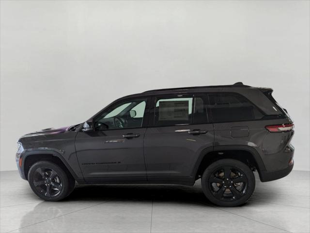 new 2025 Jeep Grand Cherokee car, priced at $41,675