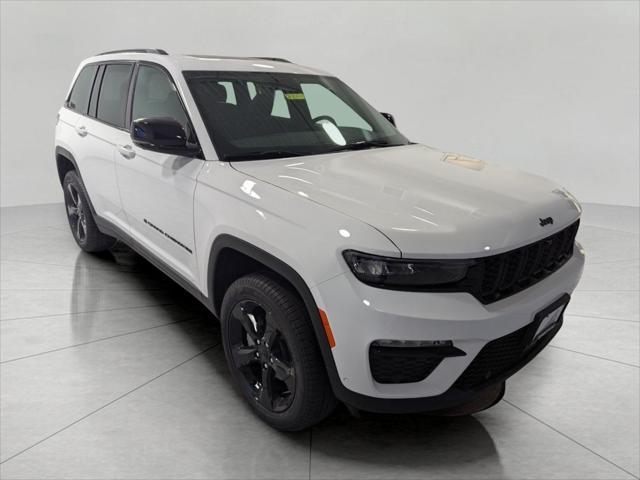 new 2025 Jeep Grand Cherokee car, priced at $50,502