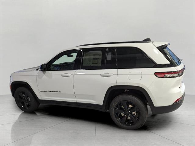 new 2025 Jeep Grand Cherokee car, priced at $44,702