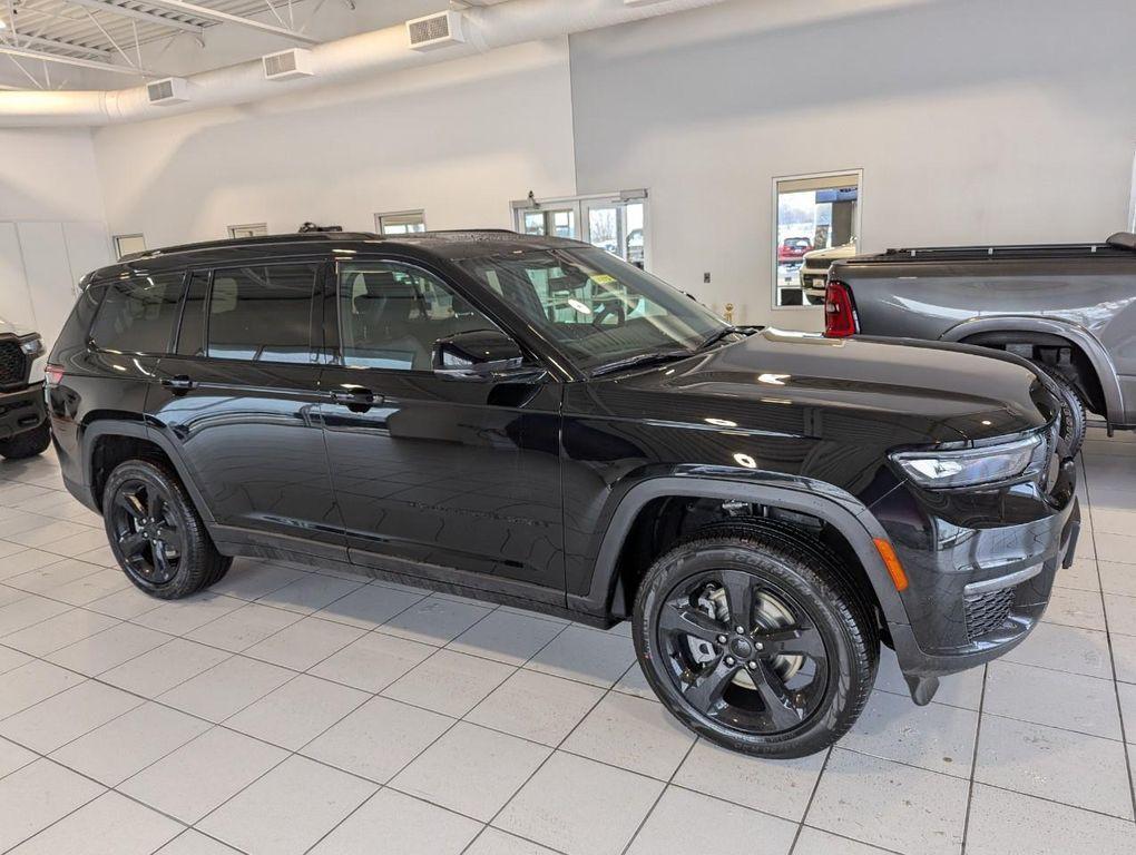 new 2025 Jeep Grand Cherokee L car, priced at $50,021
