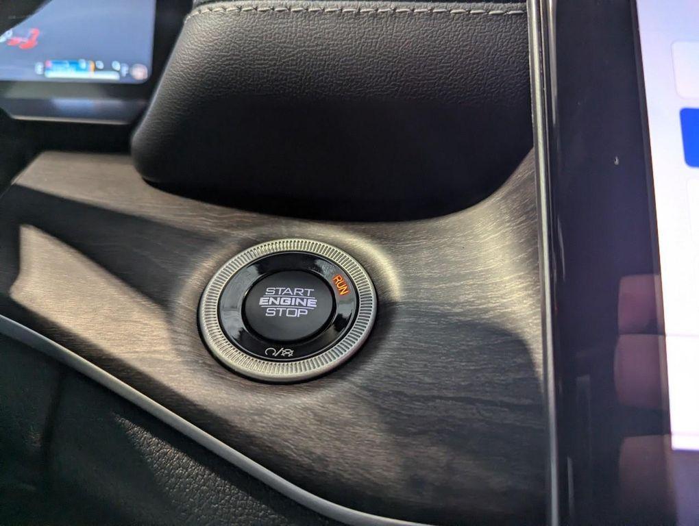 new 2025 Jeep Grand Cherokee L car, priced at $50,021