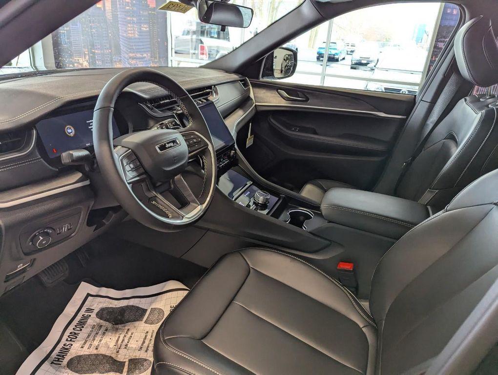 new 2025 Jeep Grand Cherokee L car, priced at $50,021